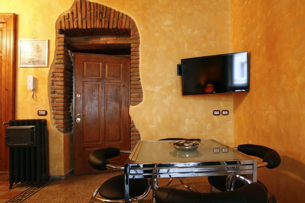 Casa Vacanza Colosseo Рим Екстериор снимка